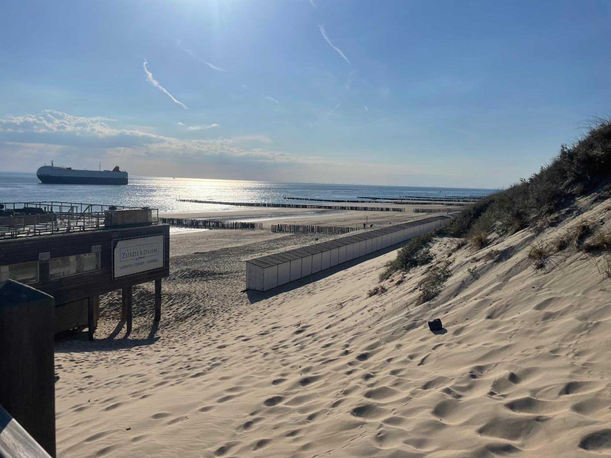 Luxe Tiny House Incl Jacuzzi En Strandhuisje In Zomerseizoen Meliskerke Exteriér fotografie